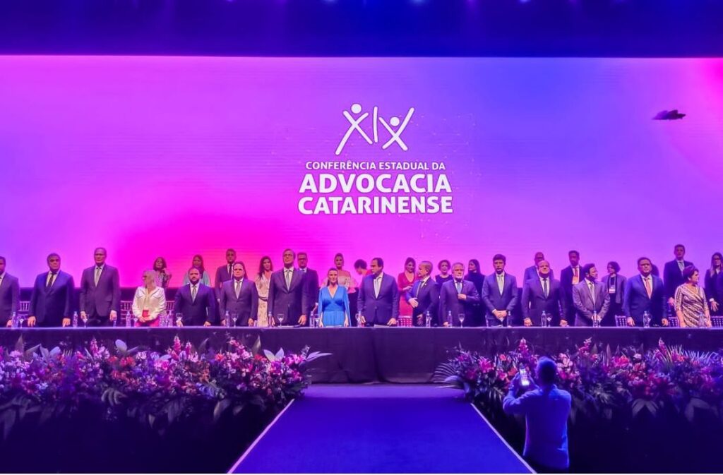 Conferência acontece na OAB Arena, montada na Expocentro, em Balneário Camboriú